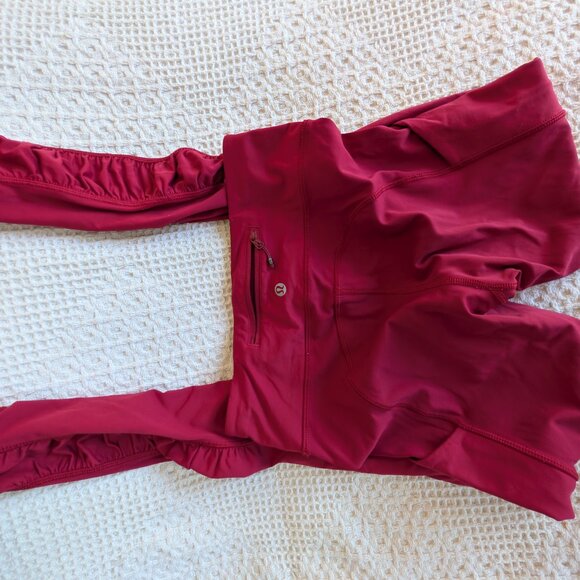 Lululemon size 4 - Picture 4 of 4